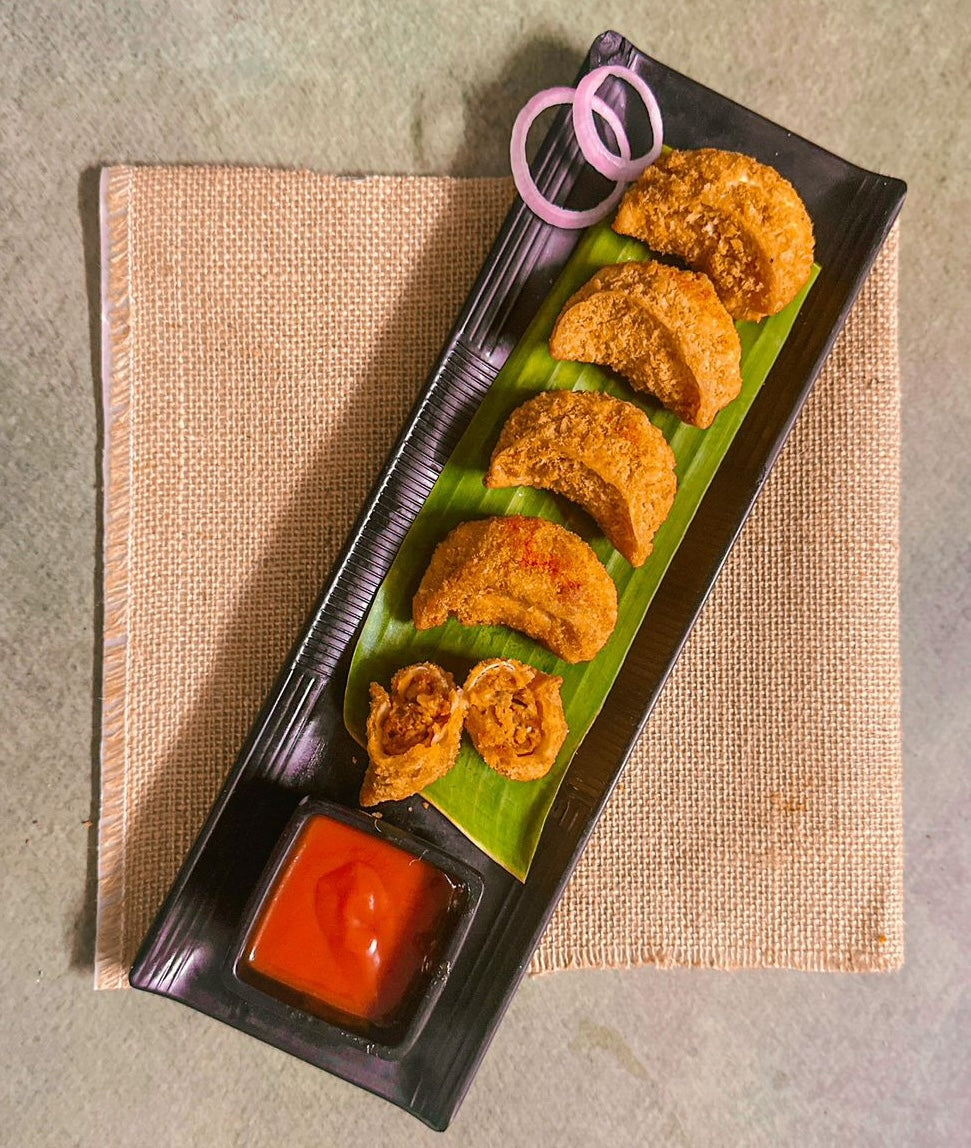 Momo's Krunchy Mix Veg Frozen