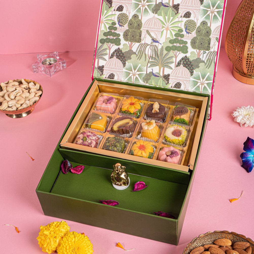 Gift Box Mithai 25D017