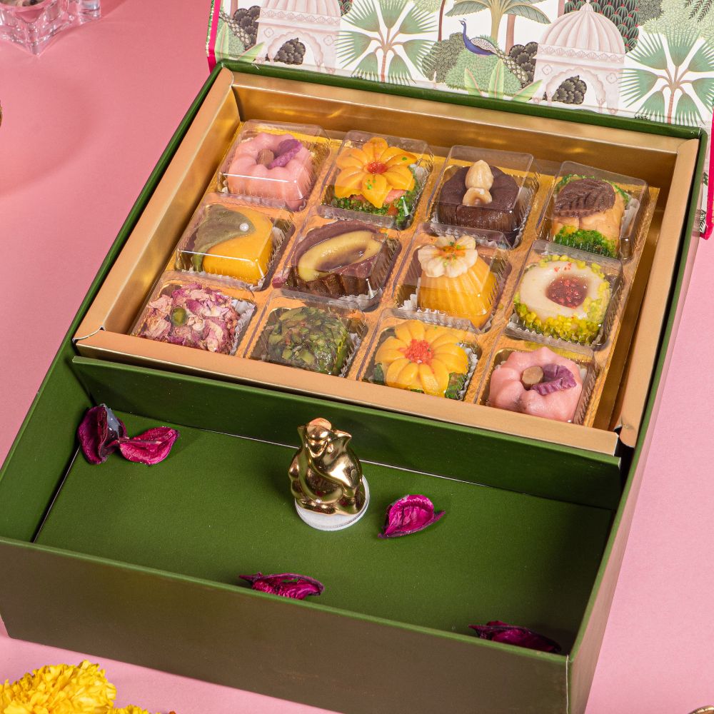 Gift Box Mithai 25D017