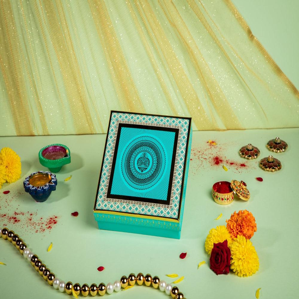 Gift Box Mithai 24D014