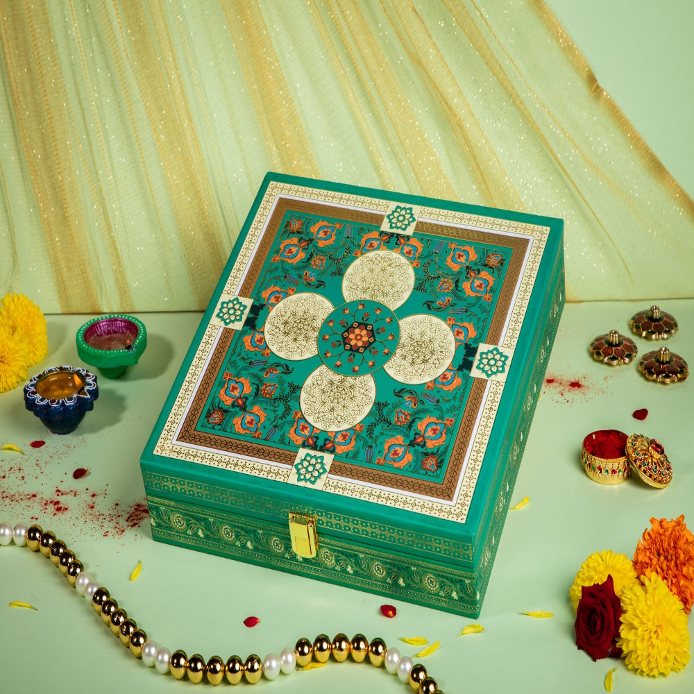 Gift Box Dry Fruits 24D012