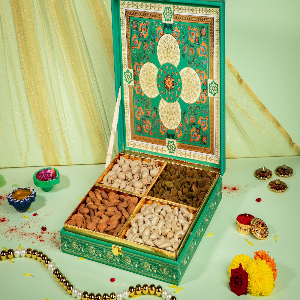 Gift Box Dry Fruits 24D012