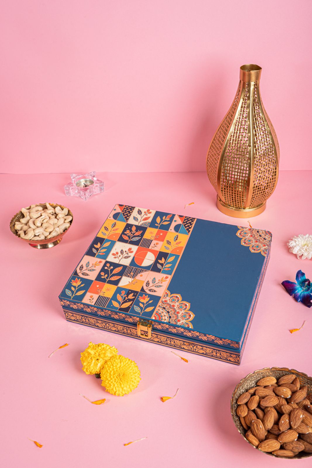 Gift Box Dry Fruits 25D022 Medium